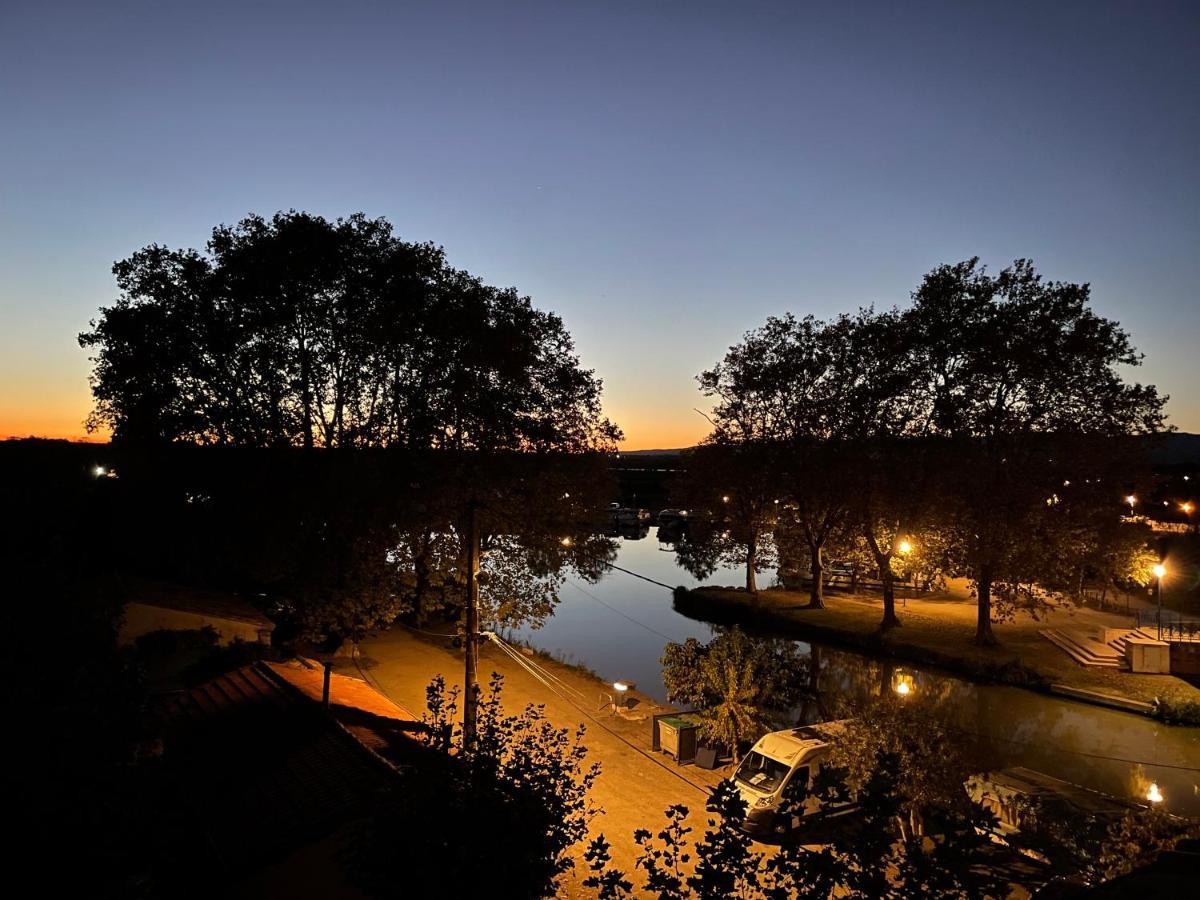 Grosse Ferienwohnung Am Canal Du Midi Mit Dachterrrasse Homps  Εξωτερικό φωτογραφία
